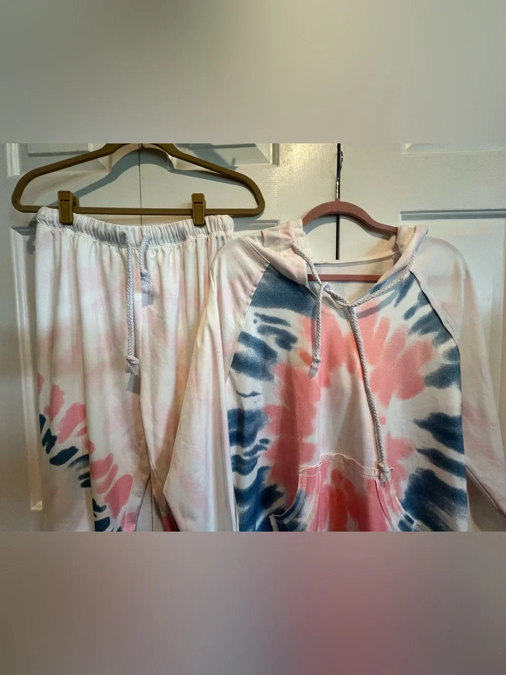 2Pc Tie-Dye Hoodie & Jogger Set in Pink and Blue - Picture 4 of 11
